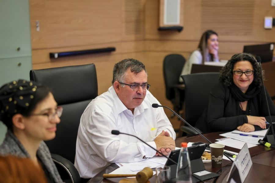 الكنيست : خفض سعر الحليب الخام لخفض اسعار منتجات الحليب